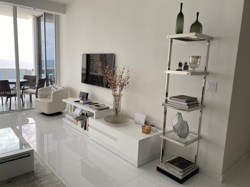 18201 Collins Ave #3306, Sunny Isles Beach FL 33160