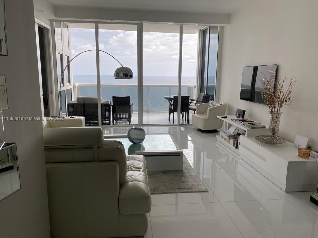 18201 Collins Ave #3306, Sunny Isles Beach FL 33160