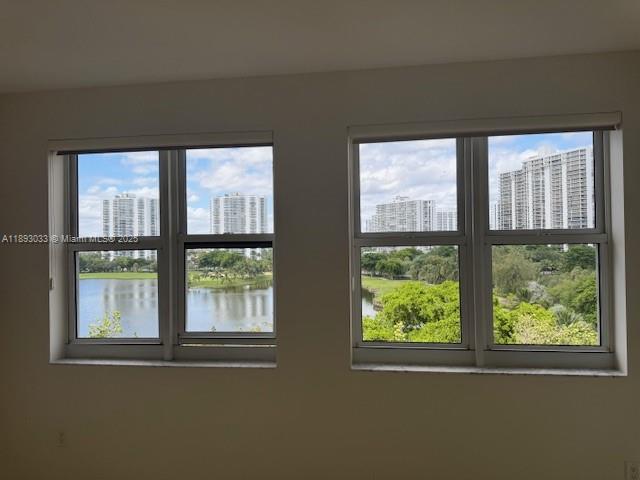20000 E Country Club Dr #614, Aventura FL 33180