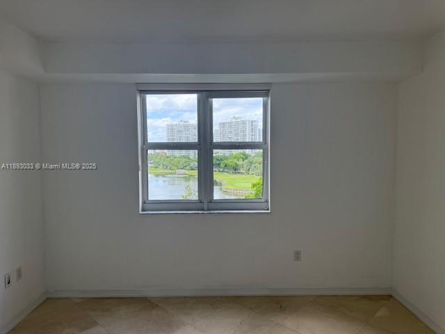 20000 E Country Club Dr #614, Aventura FL 33180