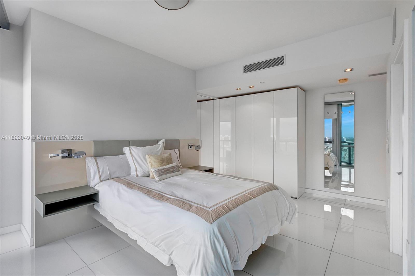 17121 Collins Ave #3501, Sunny Isles Beach FL 33160