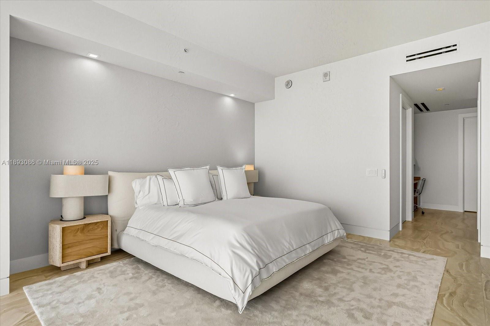 18501 Collins Ave #1001, Sunny Isles Beach FL 33160