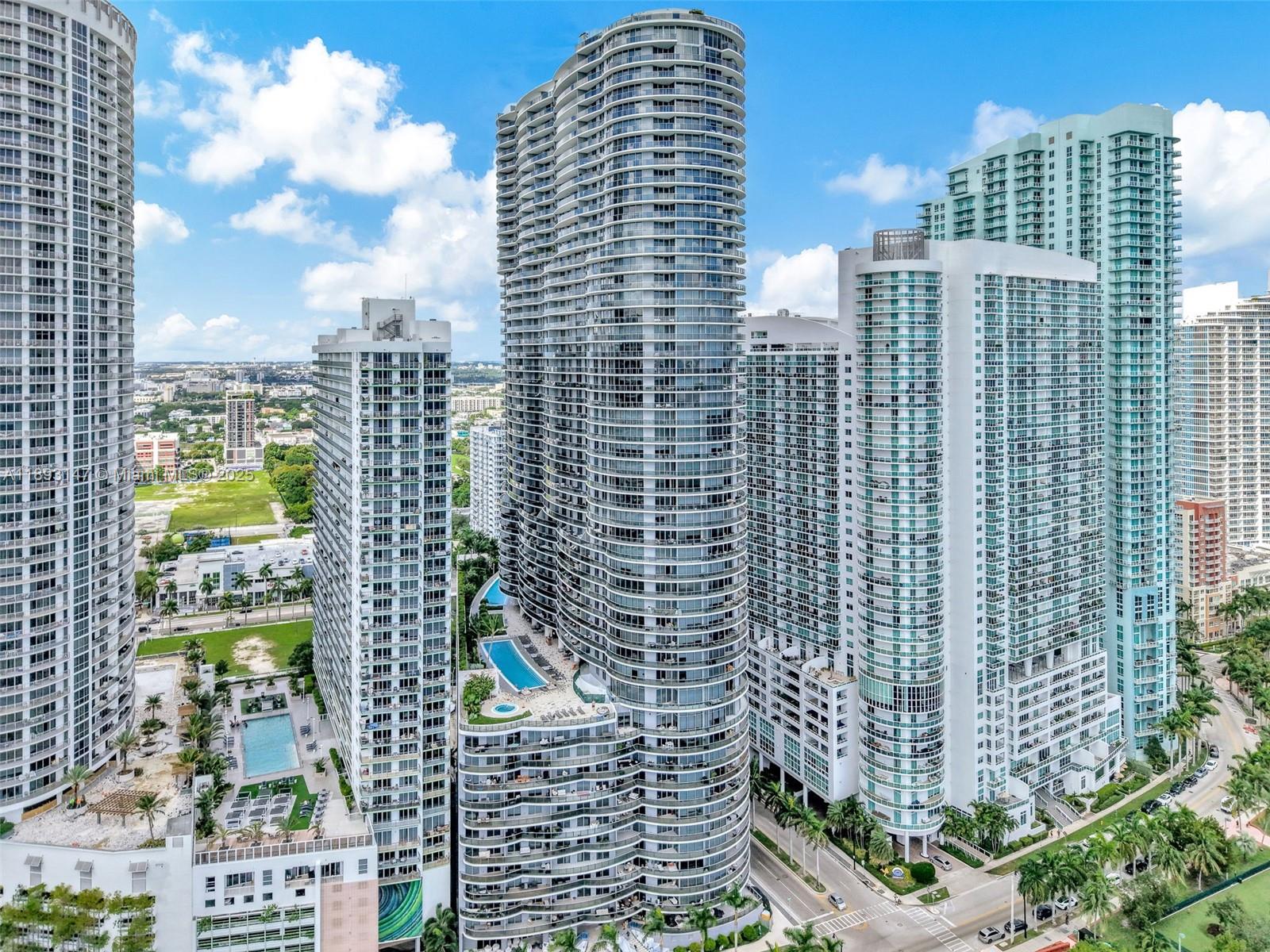 488 NE 18th St #815, Miami FL 33132