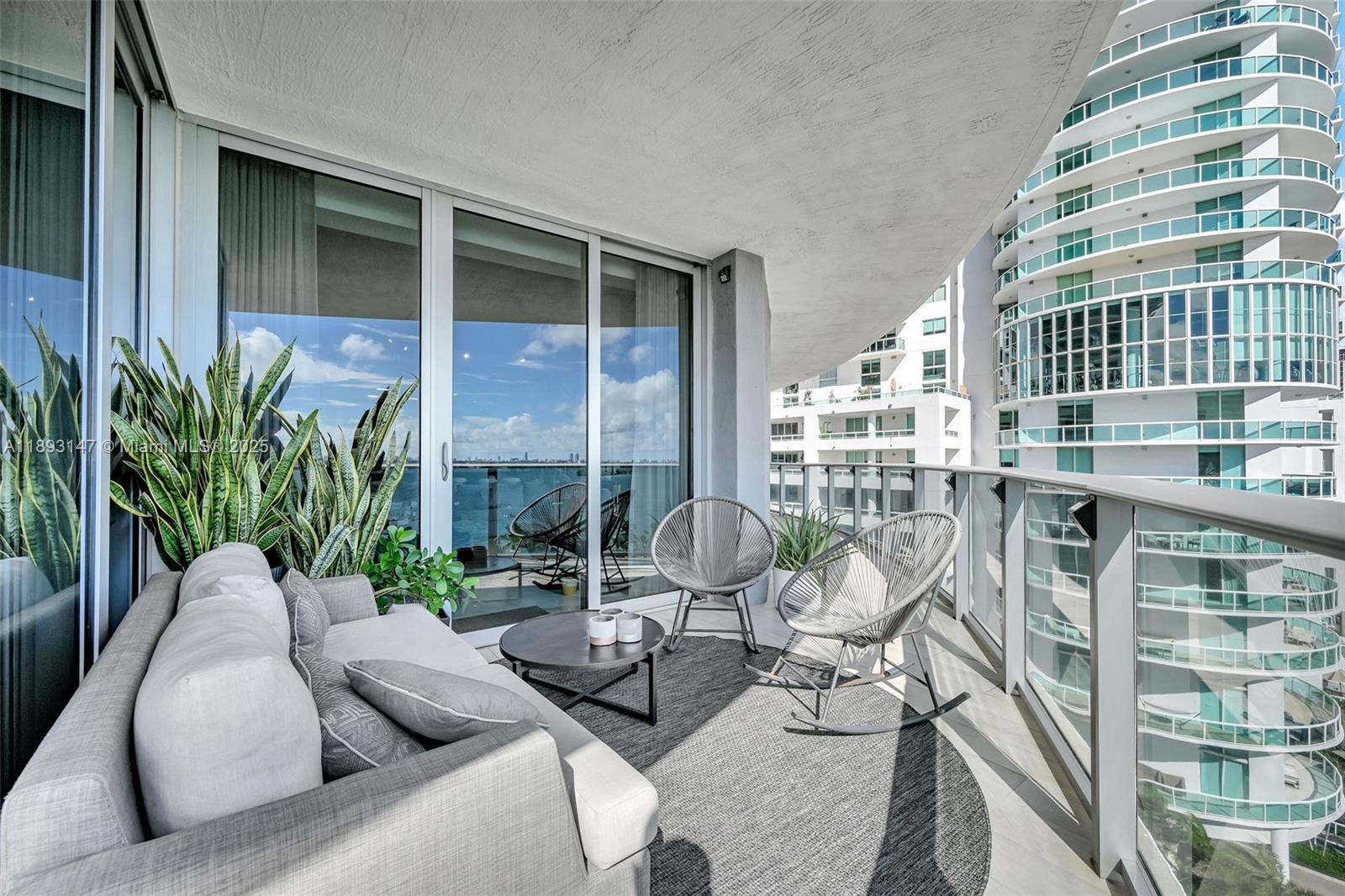 488 NE 18th St #815, Miami FL 33132