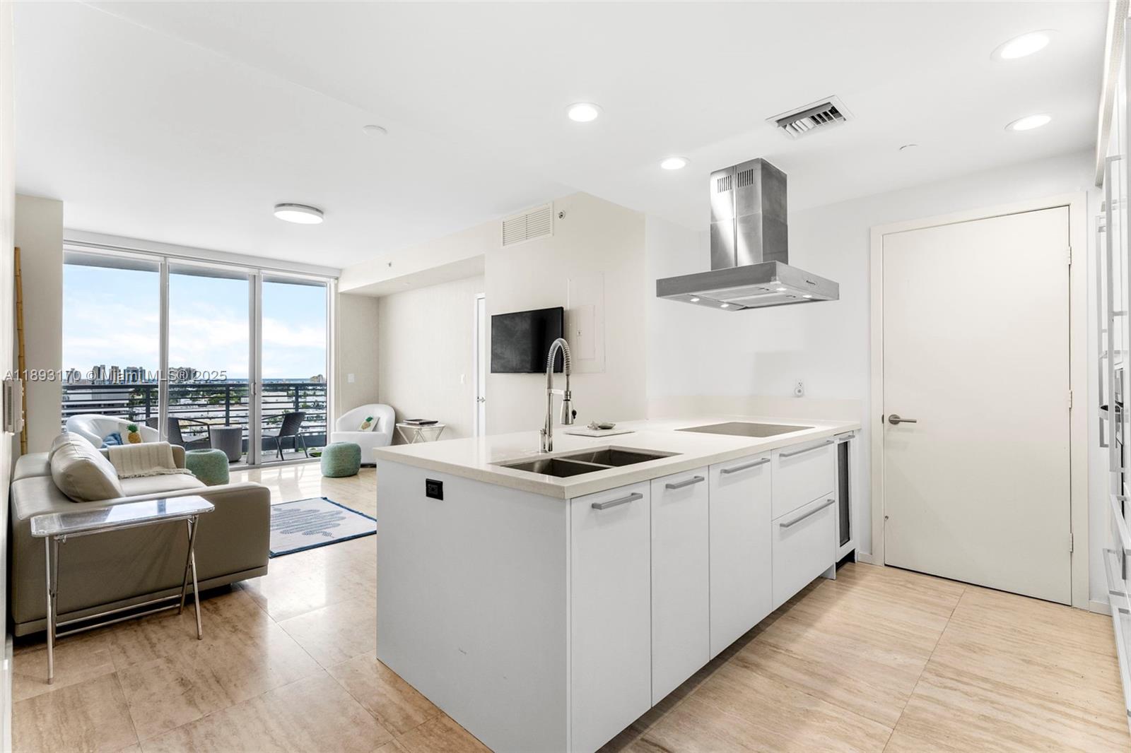 1445 16th St #1104, Miami Beach FL 33139