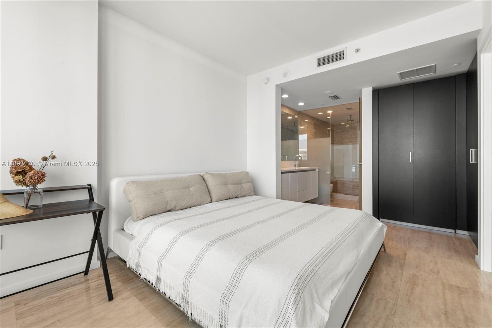 1445 16th St #1104, Miami Beach FL 33139