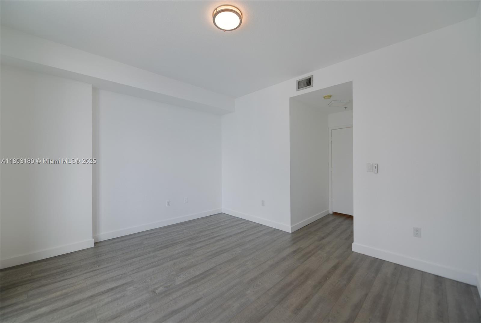 1111 SW 1st Ave #2624-N, Miami FL 33130