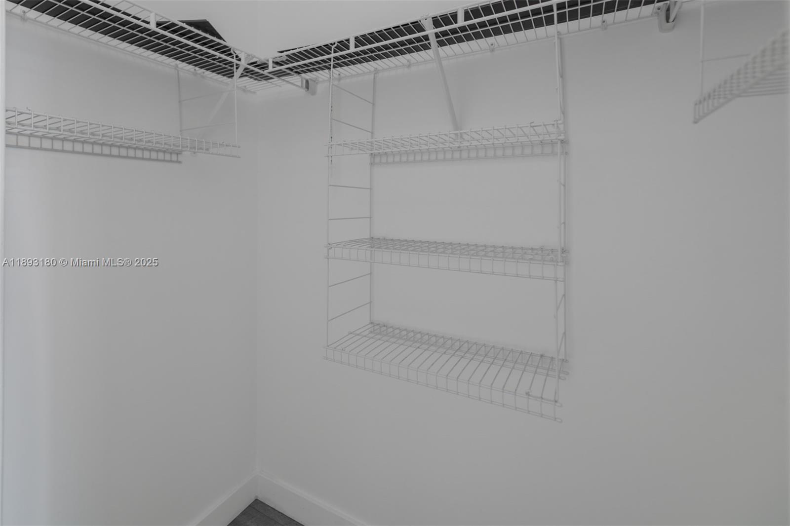 1111 SW 1st Ave #2624-N, Miami FL 33130