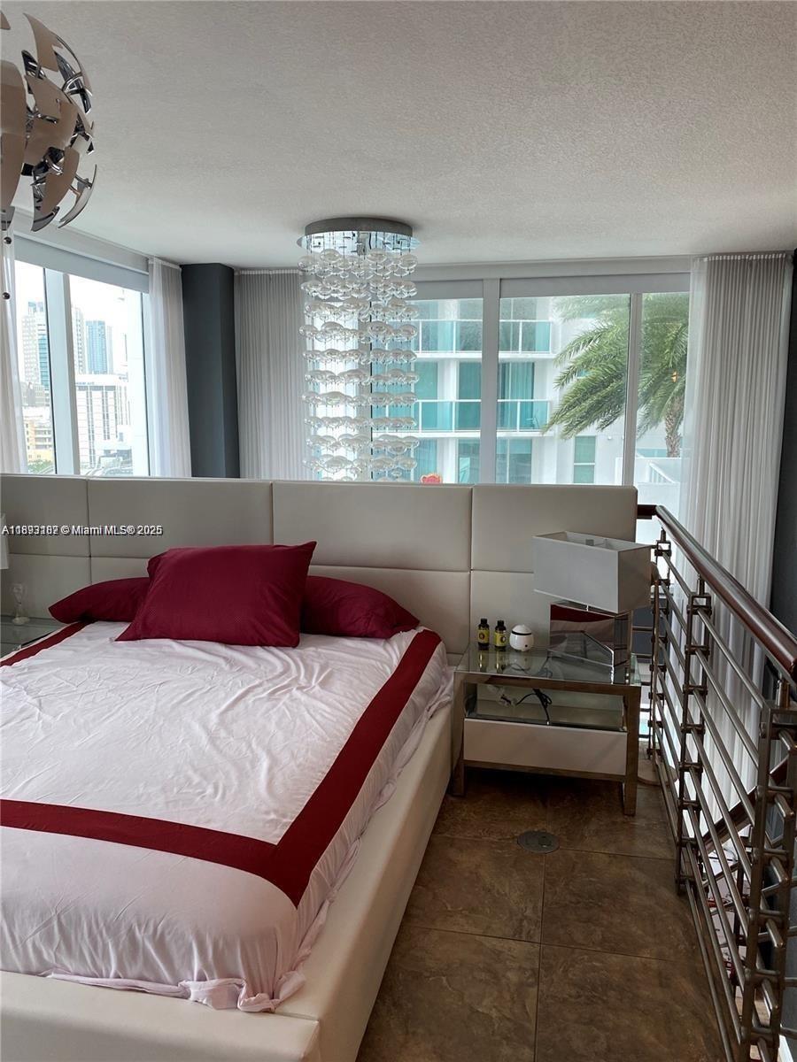 41 SE 5th St #717, Miami FL 33131