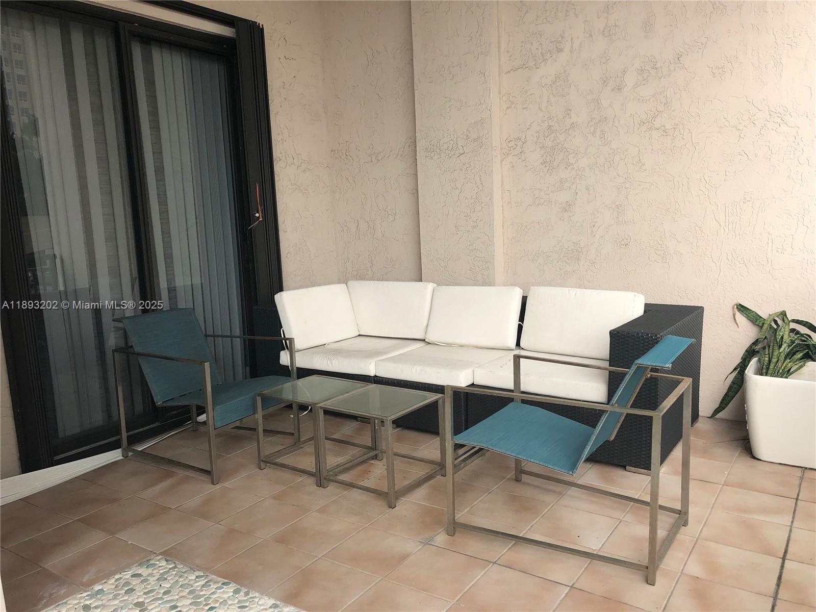 540 Brickell Key Dr #522, Miami FL 33131