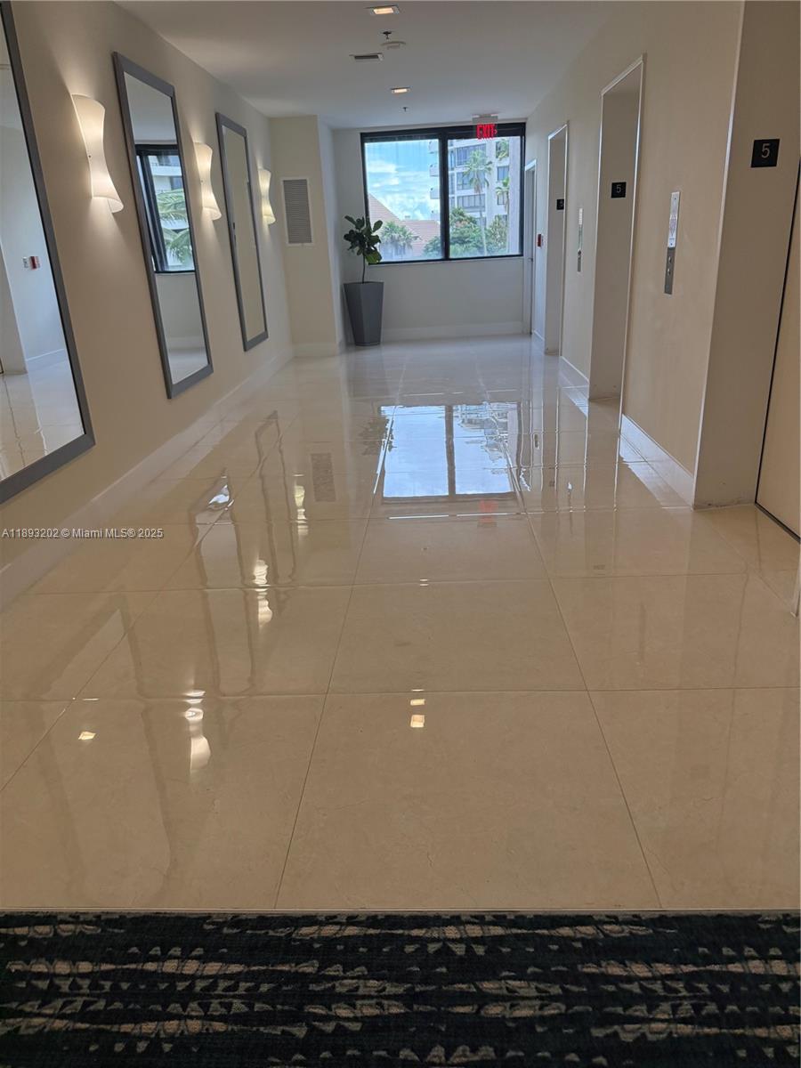 540 Brickell Key Dr #522, Miami FL 33131