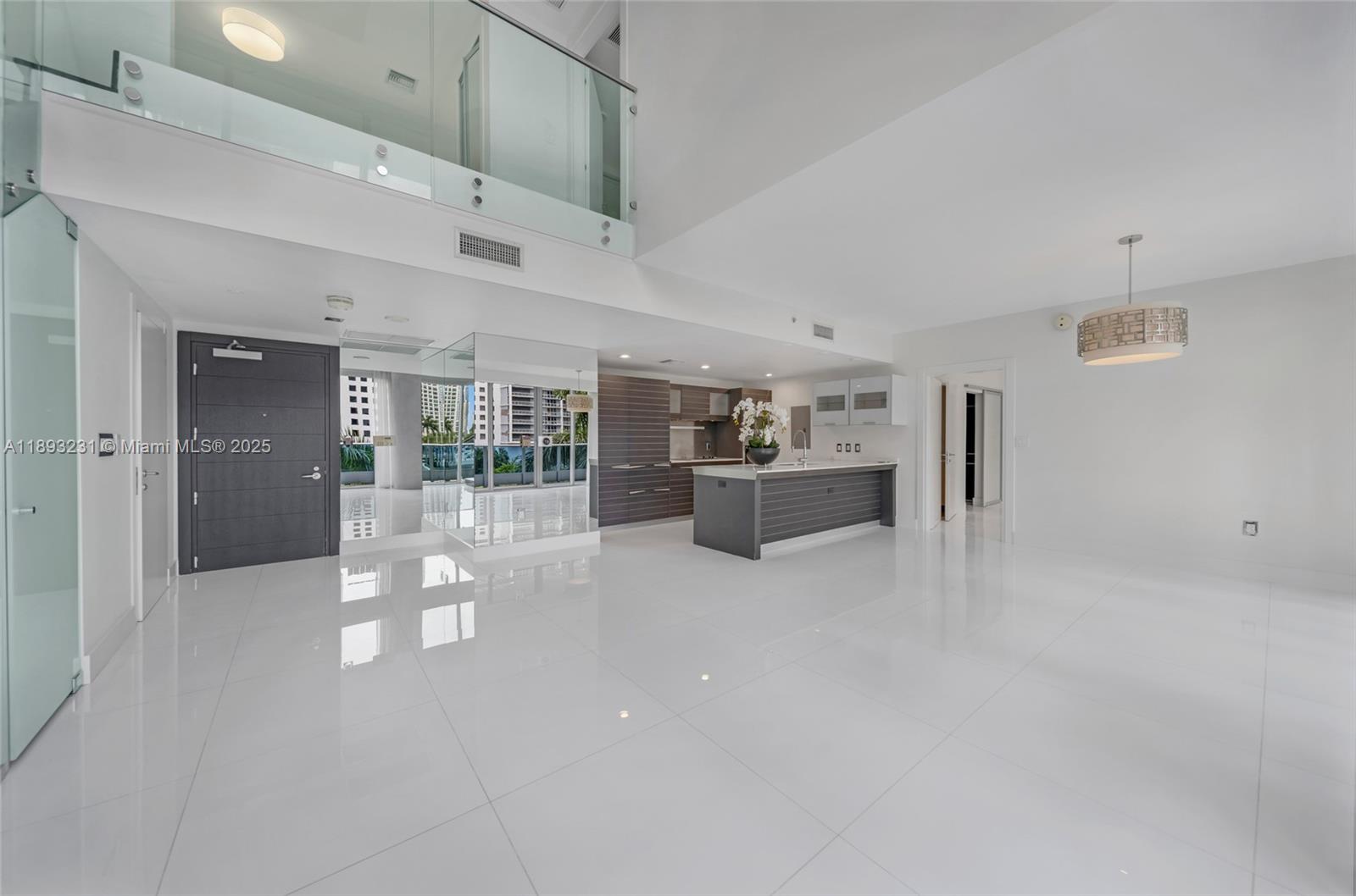 200 Biscayne Boulevard Way #305, Miami FL 33131