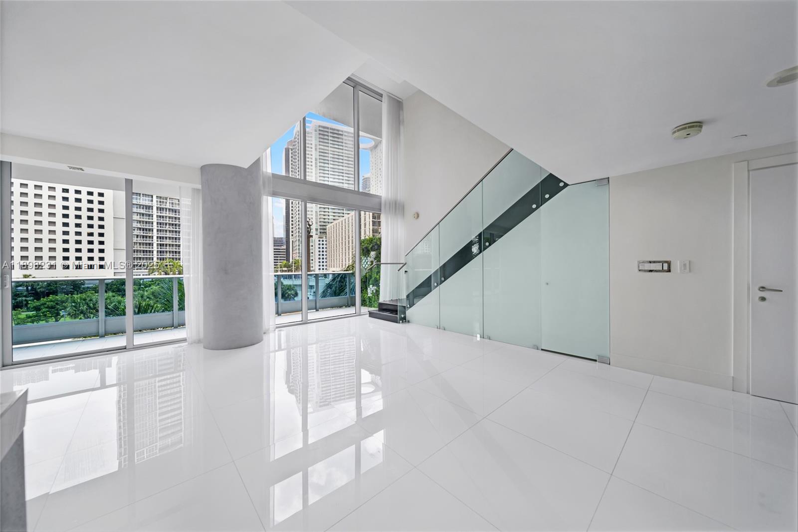 200 Biscayne Boulevard Way #305, Miami FL 33131