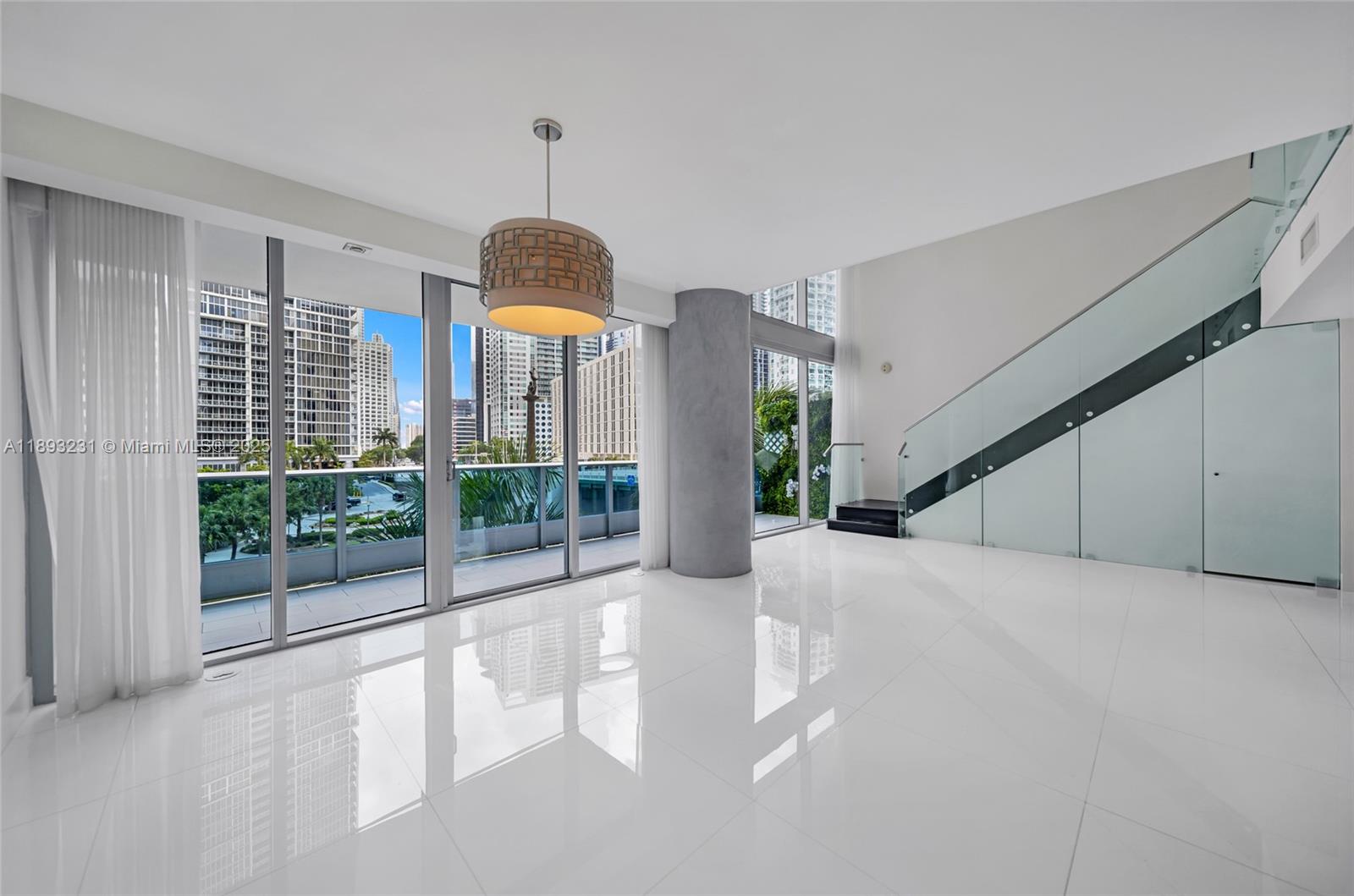 200 Biscayne Boulevard Way #305, Miami FL 33131