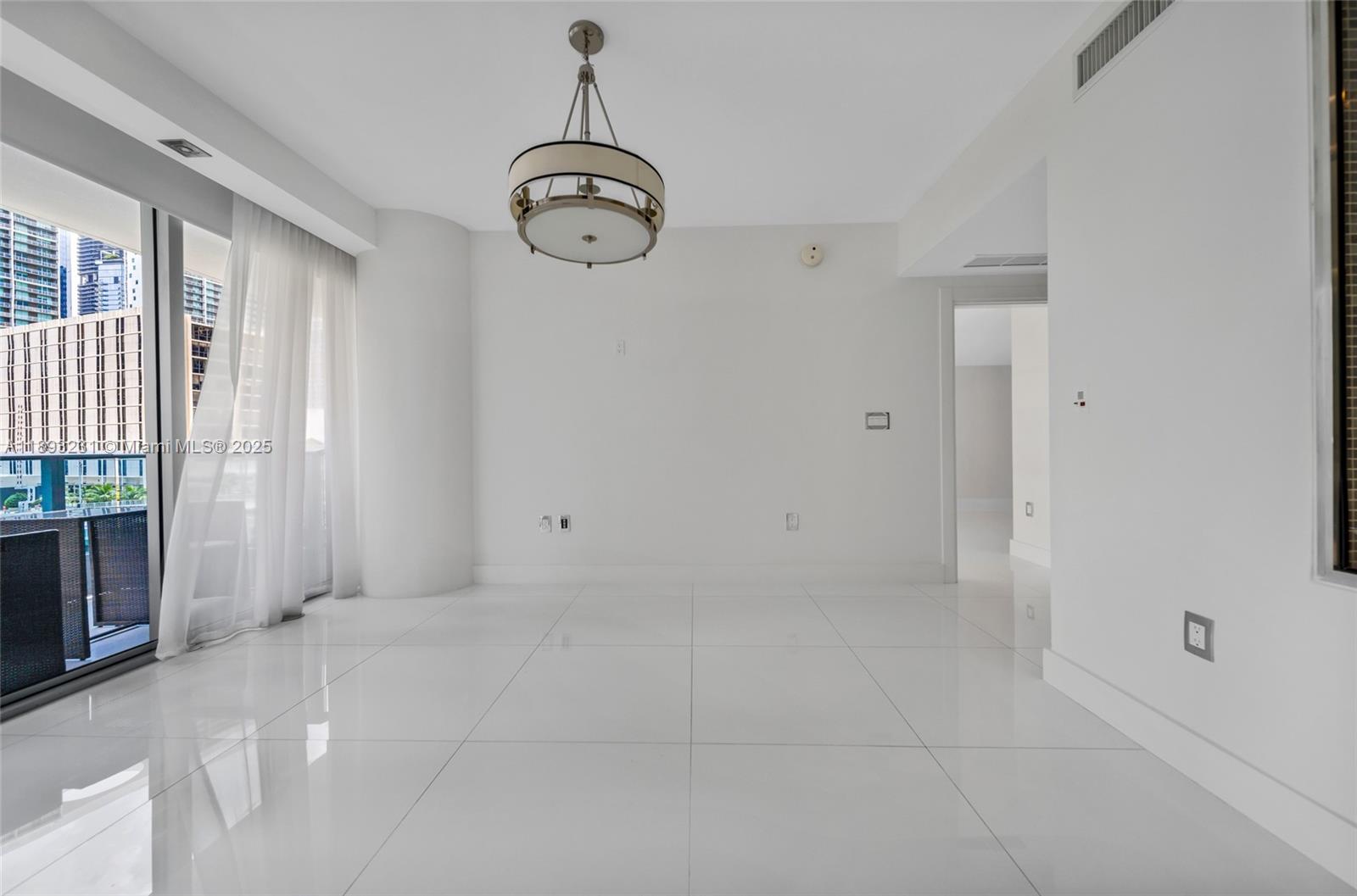 200 Biscayne Boulevard Way #305, Miami FL 33131