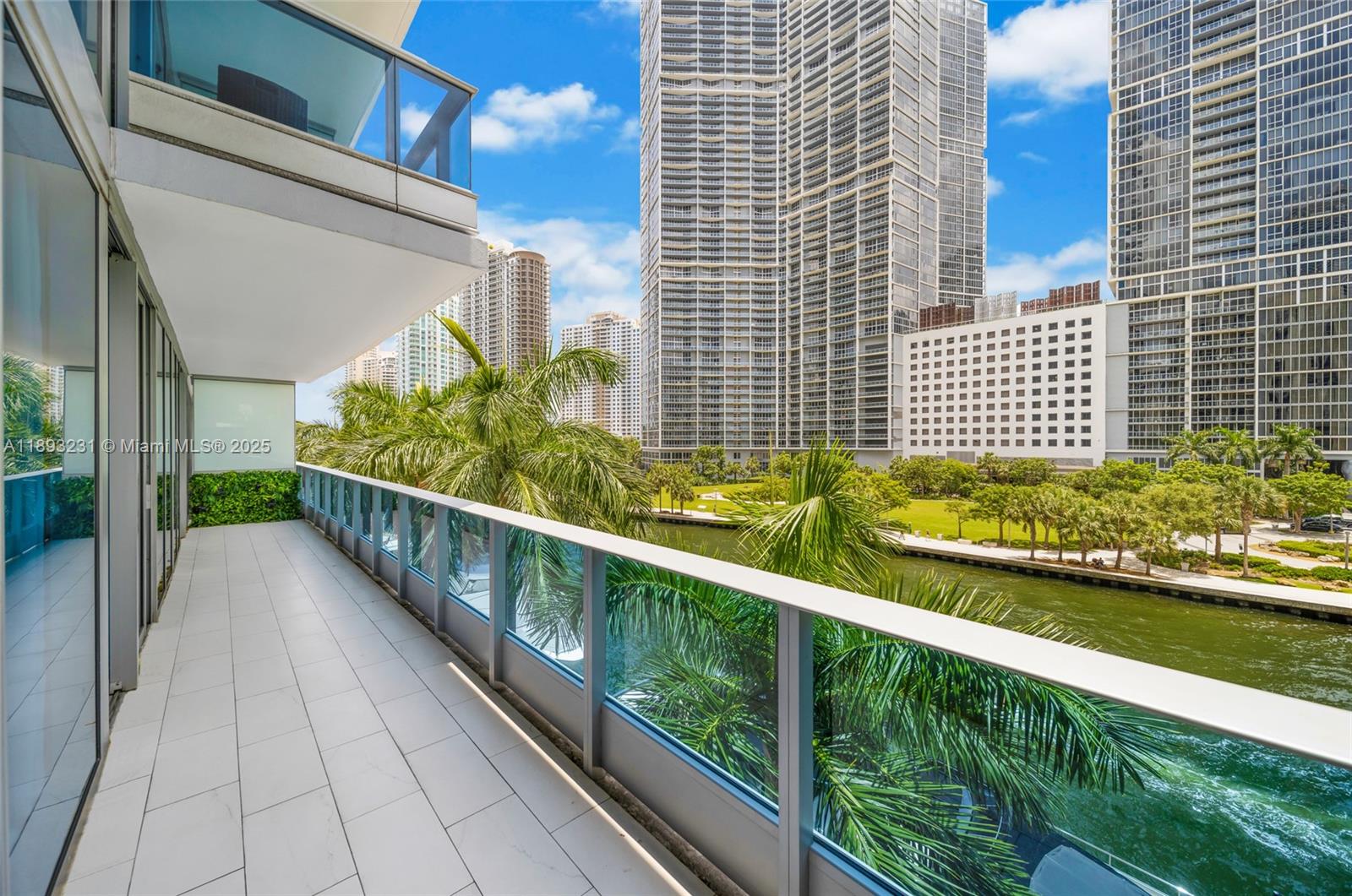 200 Biscayne Boulevard Way #305, Miami FL 33131