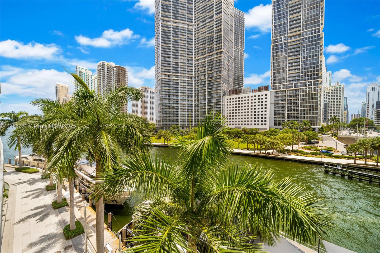 200 Biscayne Boulevard Way #305, Miami FL 33131