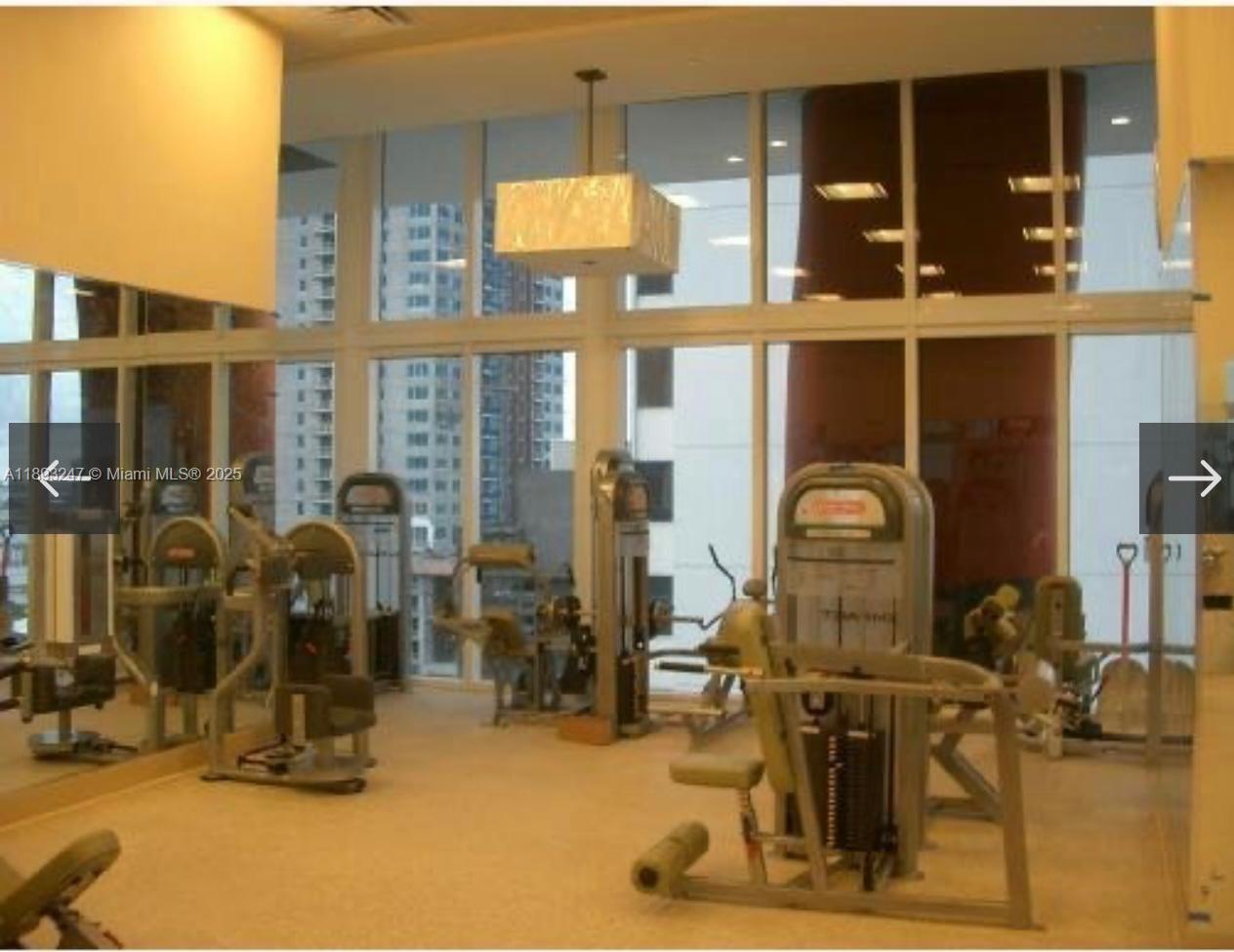 50 Biscayne Blvd #702, Miami FL 33132