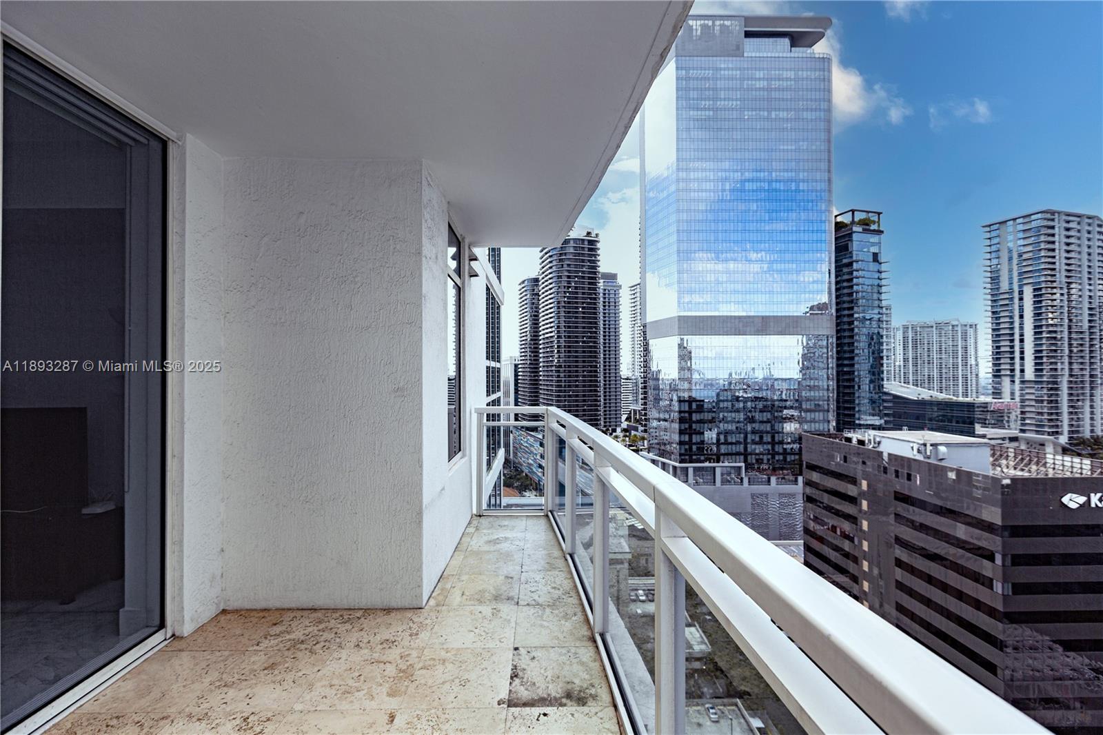 951 Brickell Ave #2601, Miami FL 33131