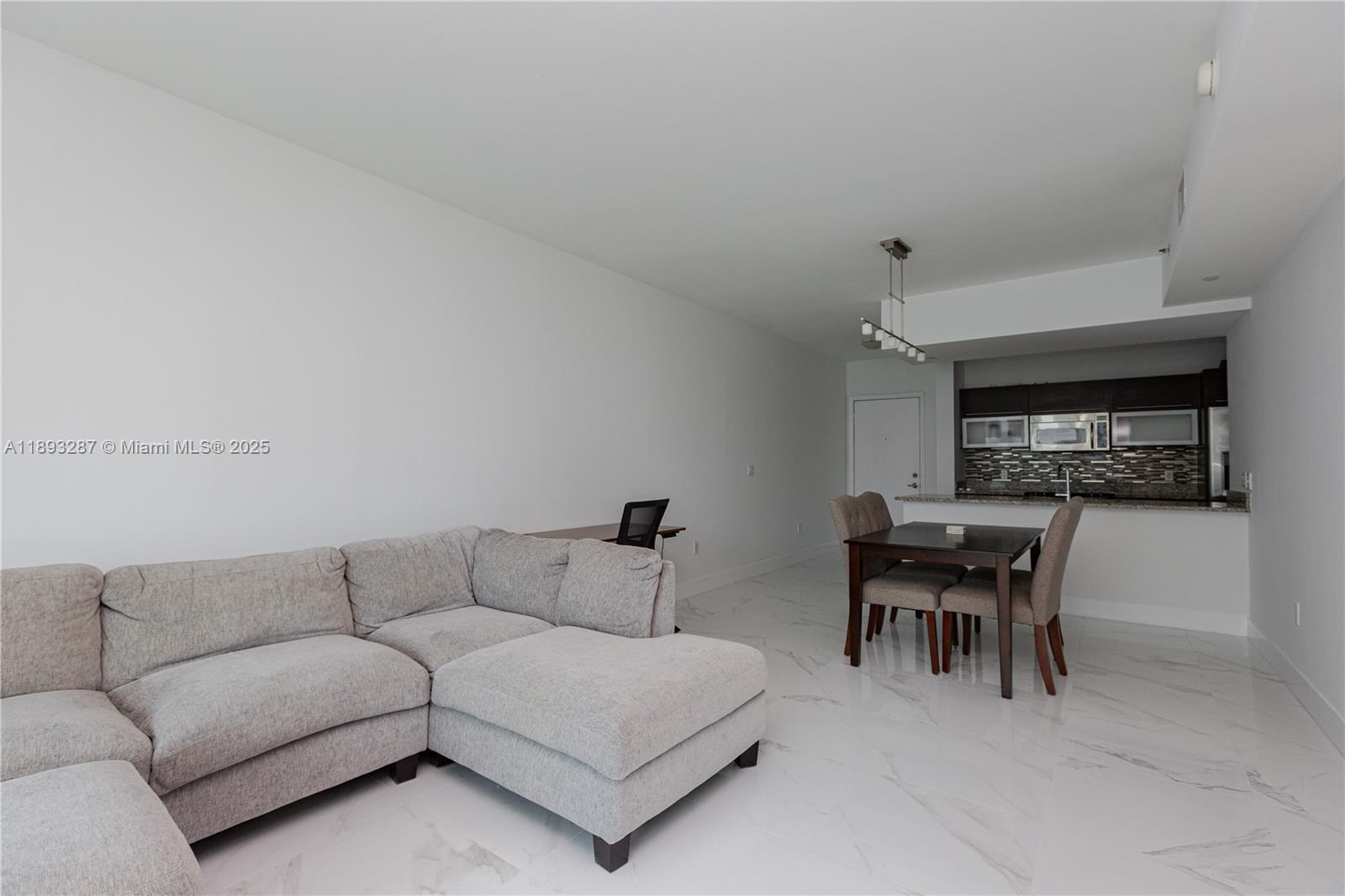 951 Brickell Ave #2601, Miami FL 33131