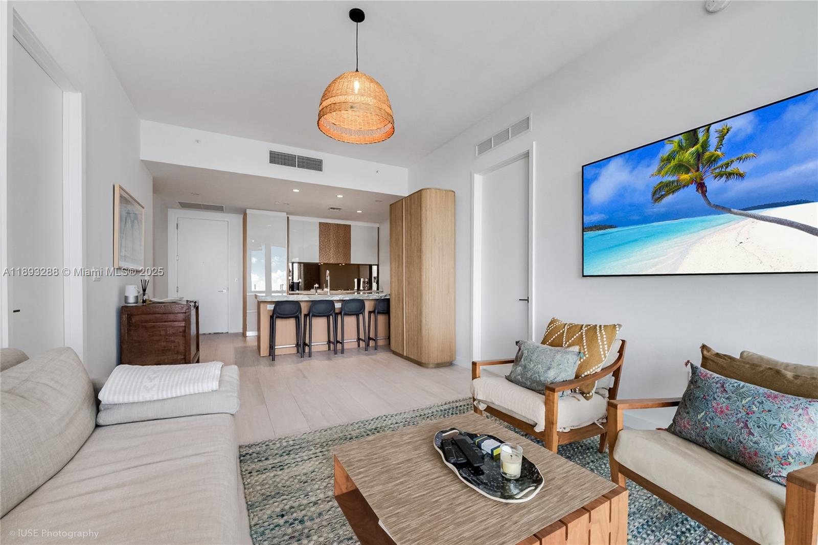 2831 S Bayshore Dr #2102, Miami FL 33133