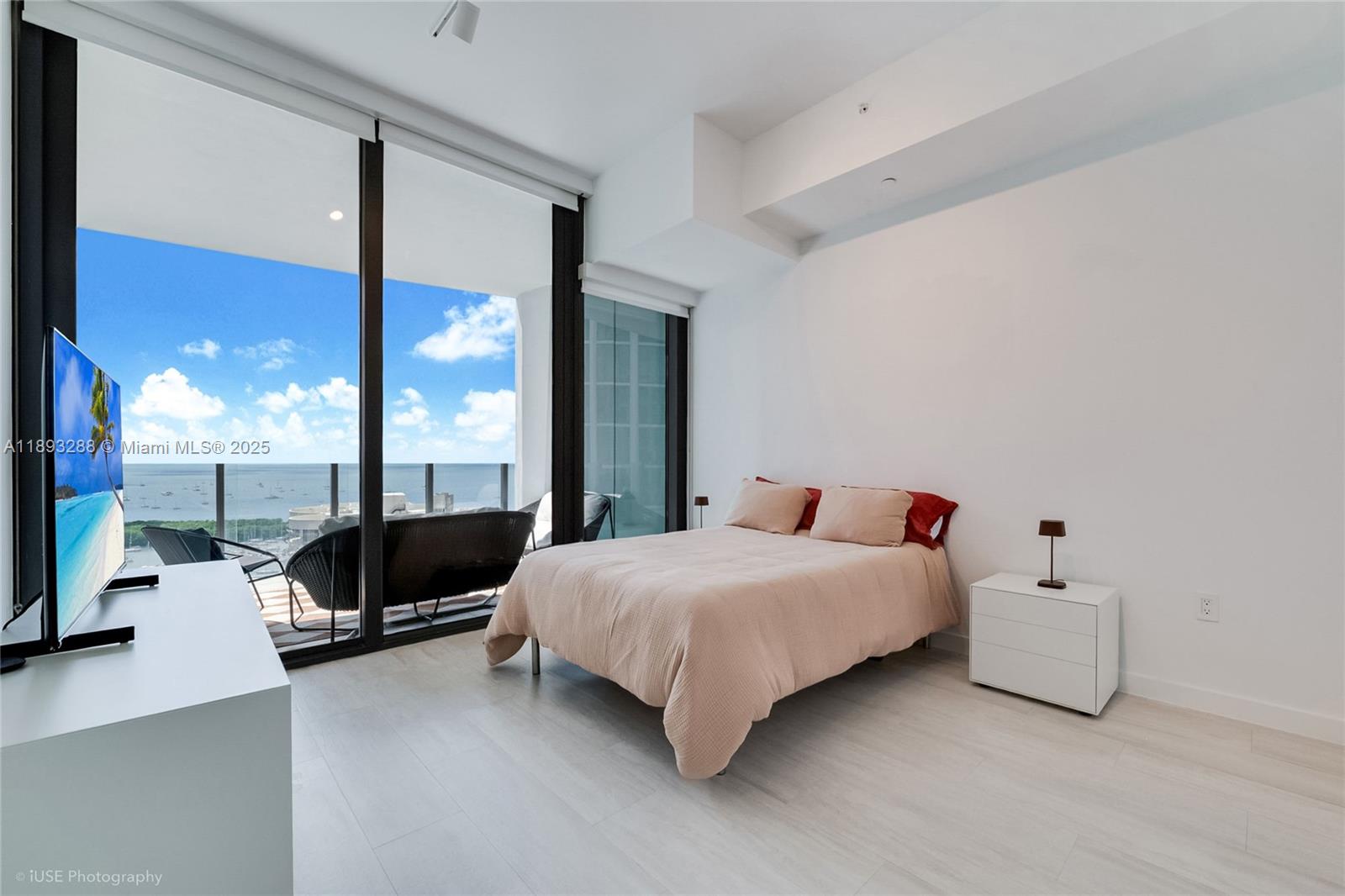 2831 S Bayshore Dr #2102, Miami FL 33133