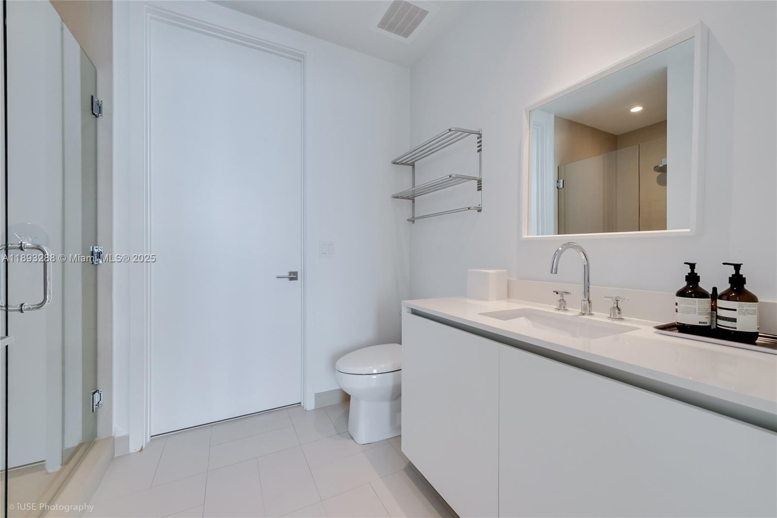 2831 S Bayshore Dr #2102, Miami FL 33133