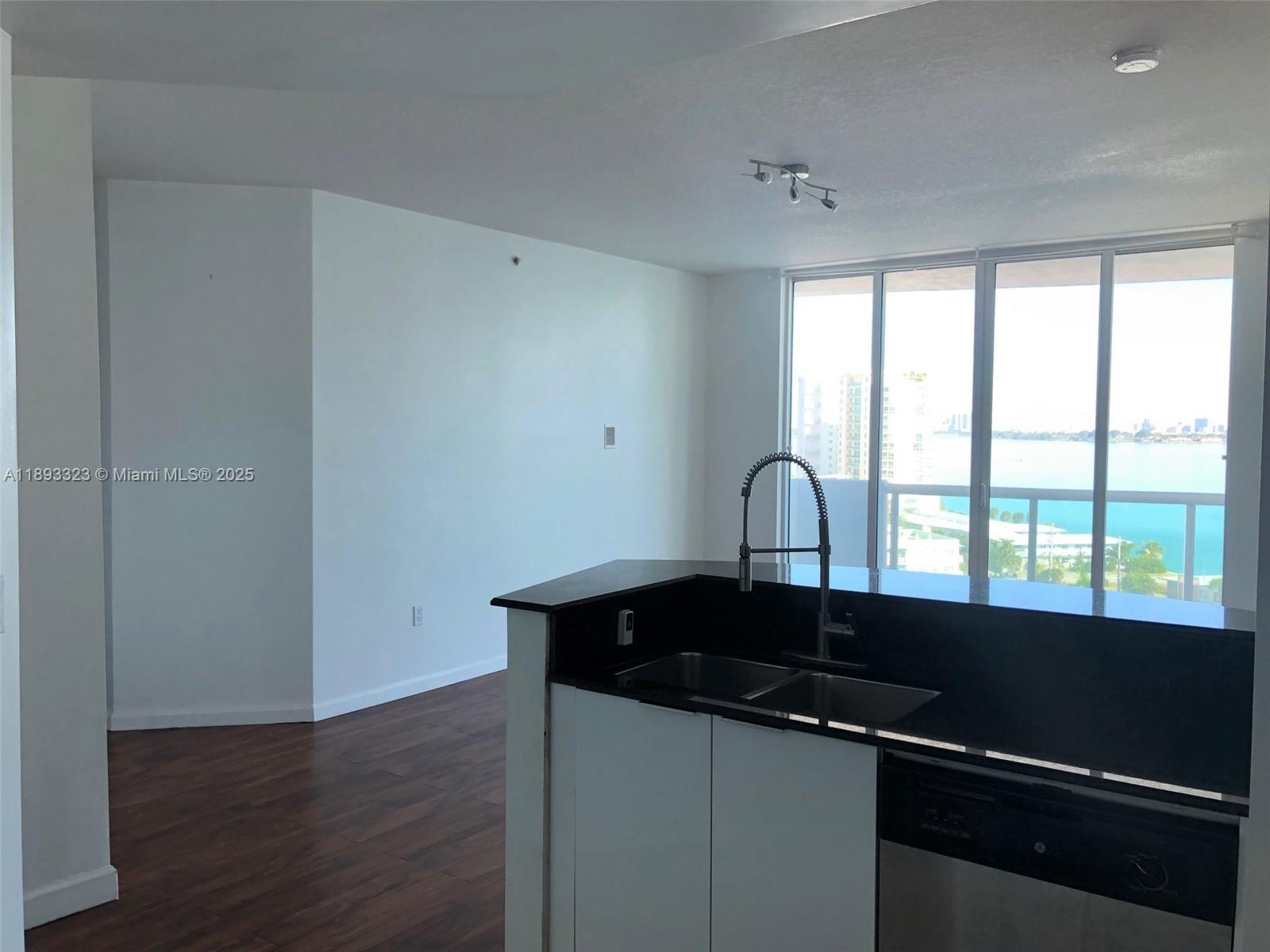 7900 Harbor Island Dr #1103, North Bay Village FL 33141