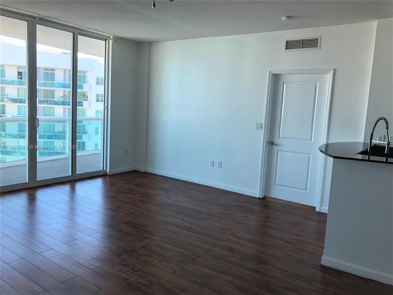 7900 Harbor Island Dr #1103, North Bay Village FL 33141
