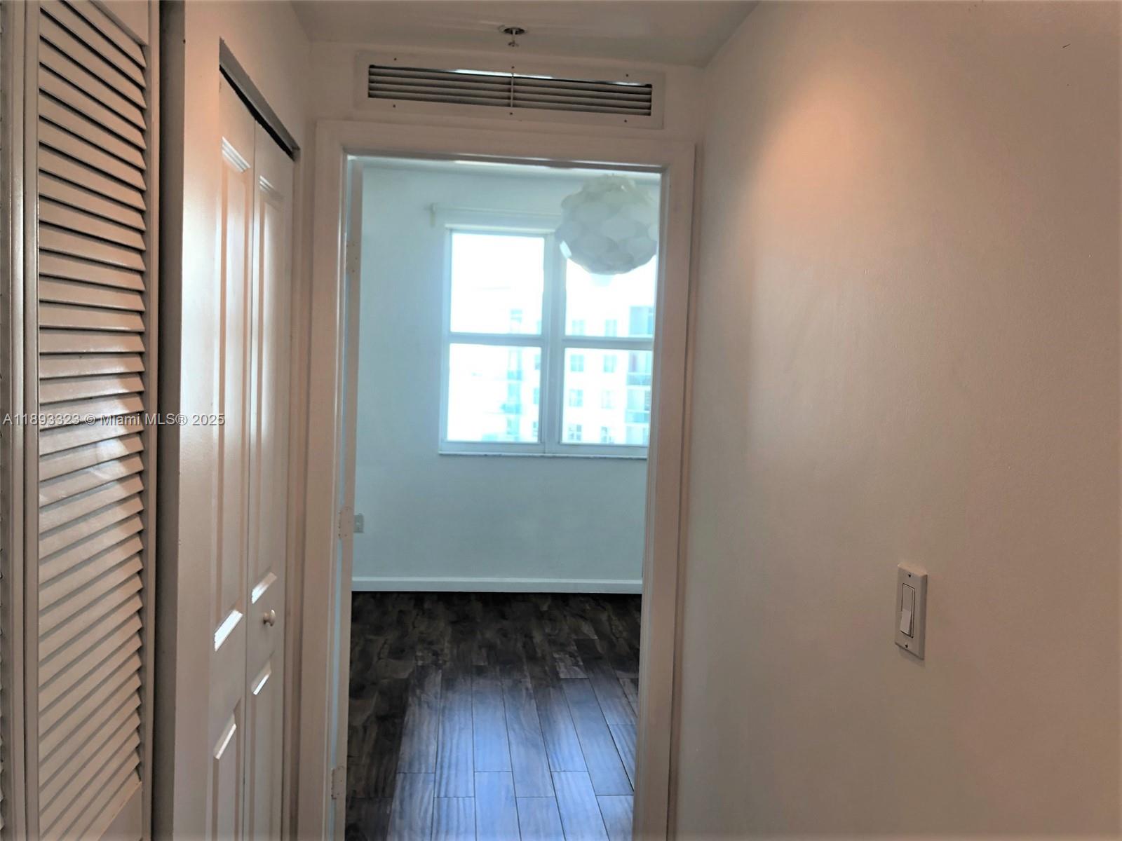 7900 Harbor Island Dr #1103, North Bay Village FL 33141