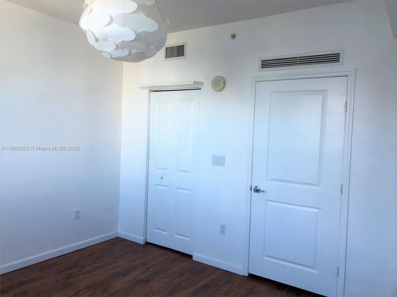 7900 Harbor Island Dr #1103, North Bay Village FL 33141