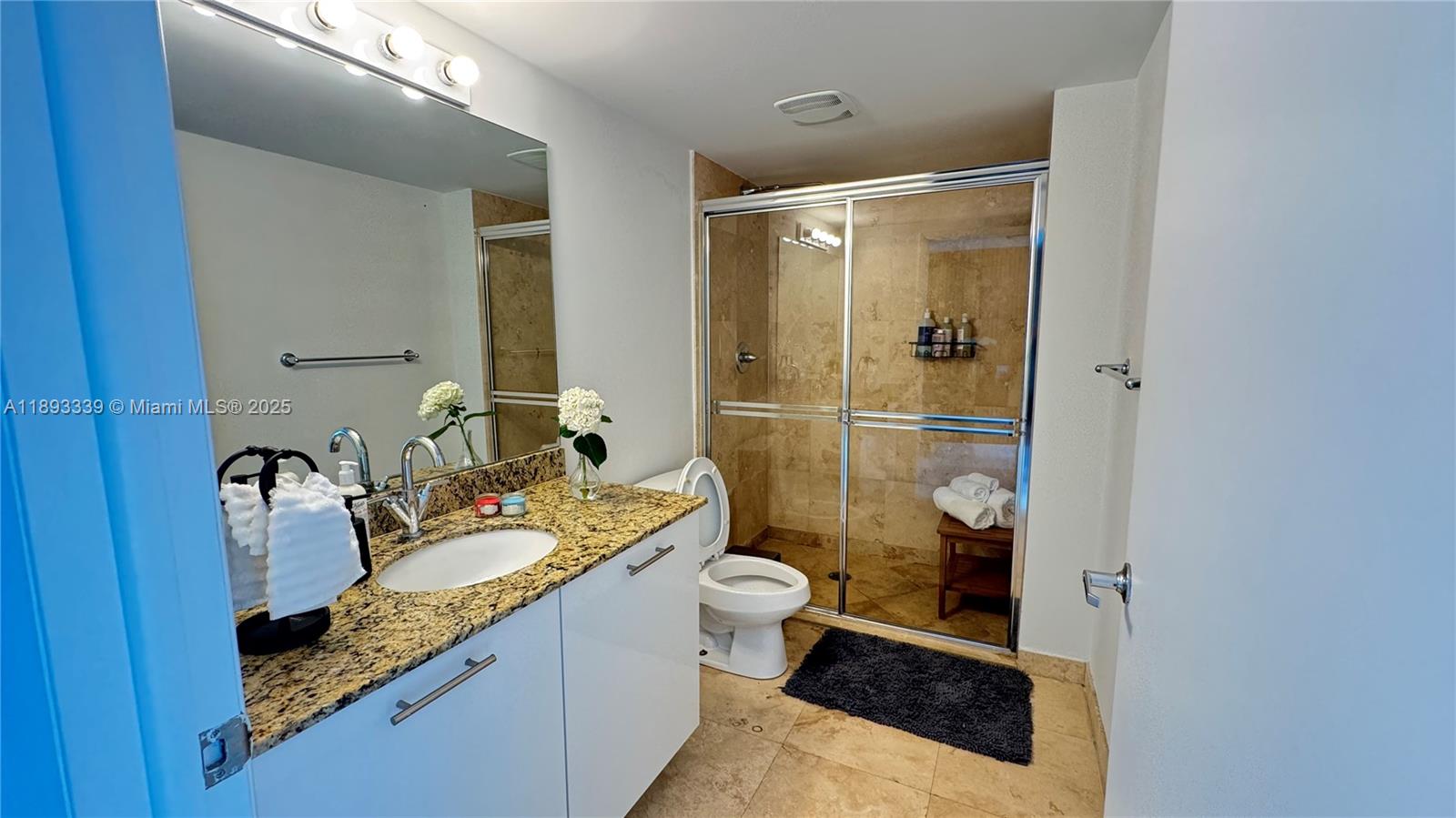 41 SE 5th St #1716, Miami FL 33131