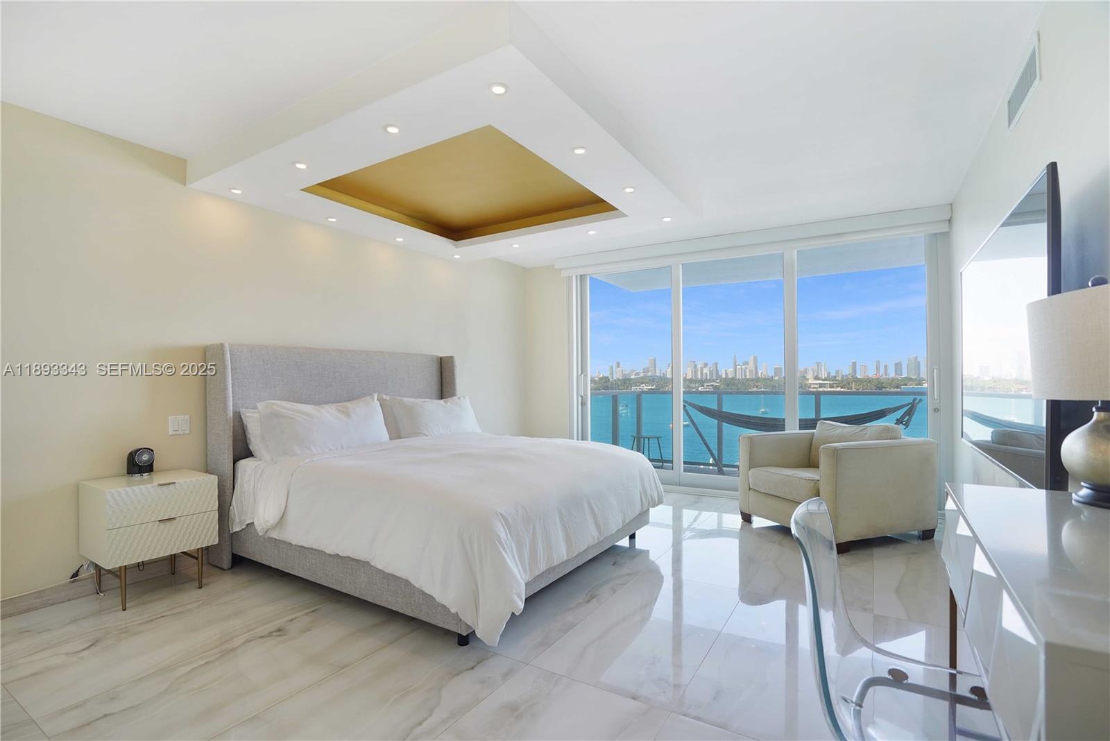 1000 West Ave #417, Miami Beach FL 33139