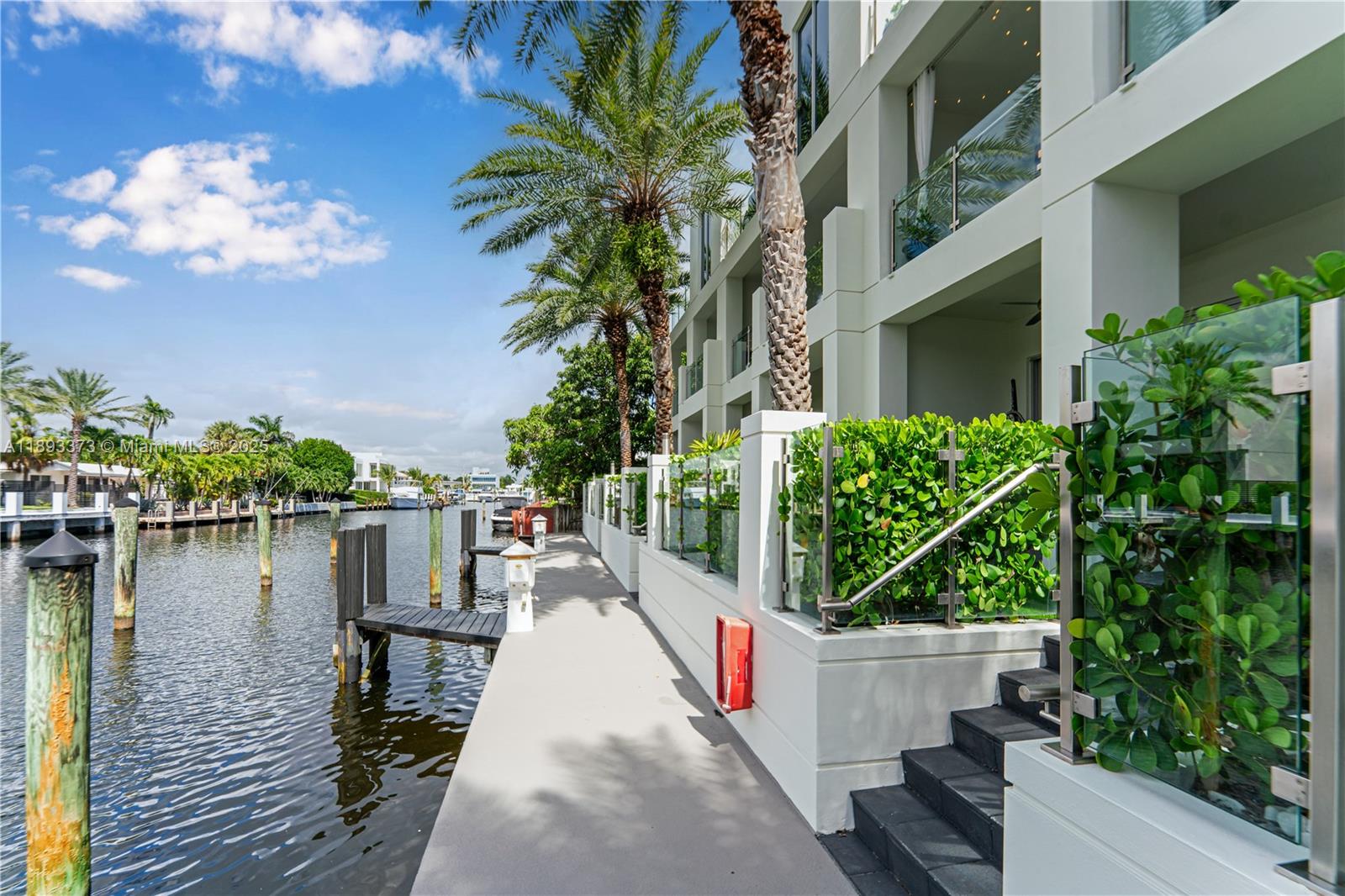 259 Shore Ct, Lauderdale By The Sea FL 33308