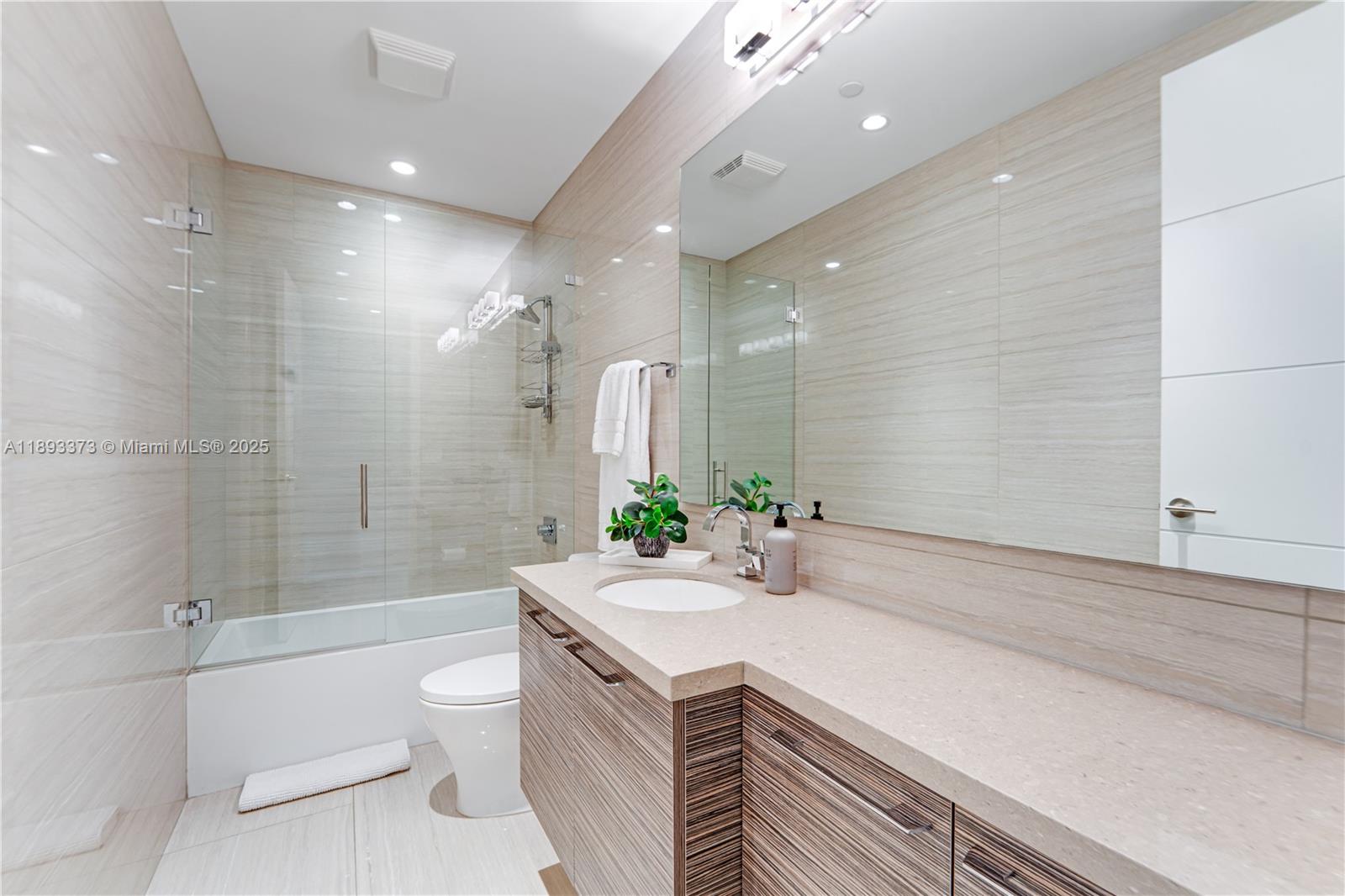 259 Shore Ct, Lauderdale By The Sea FL 33308