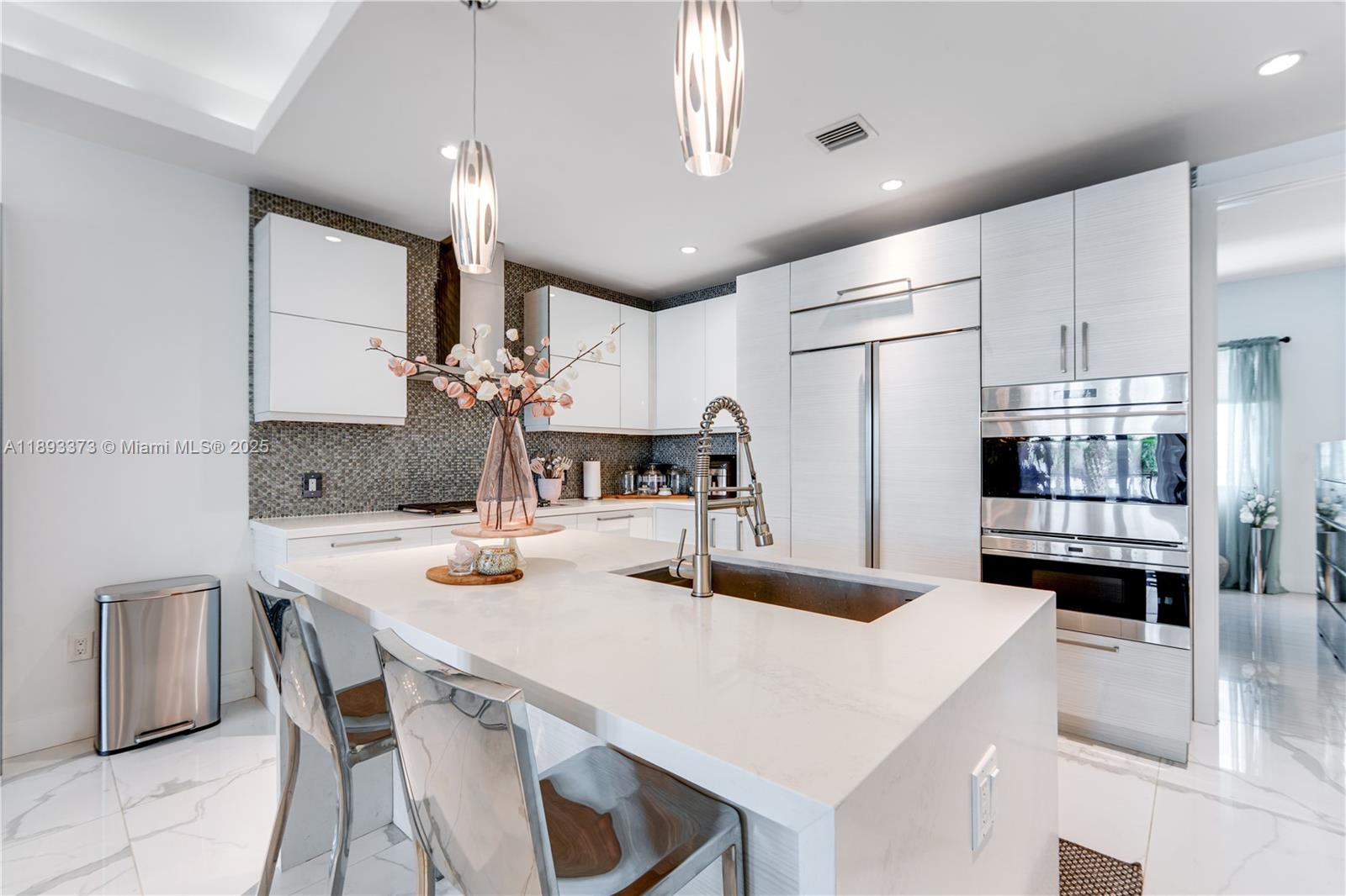 259 Shore Ct, Lauderdale By The Sea FL 33308