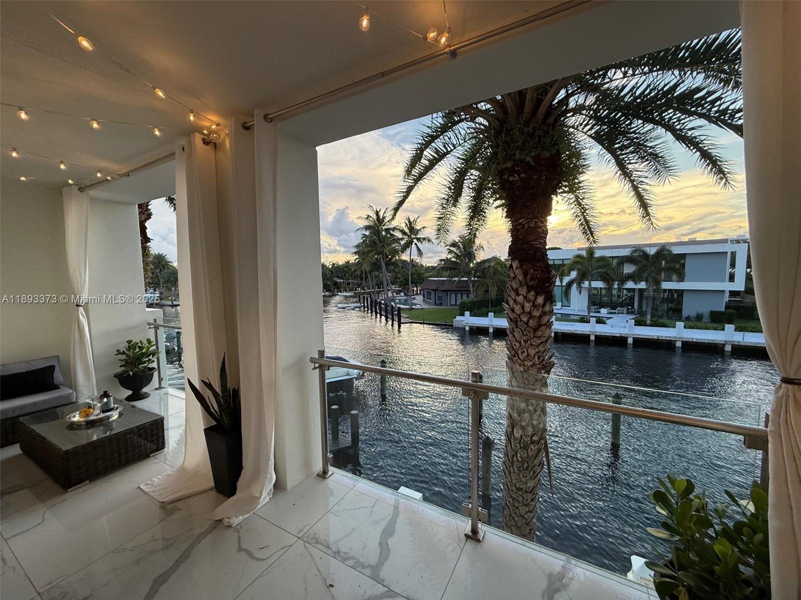 259 Shore Ct, Lauderdale By The Sea FL 33308