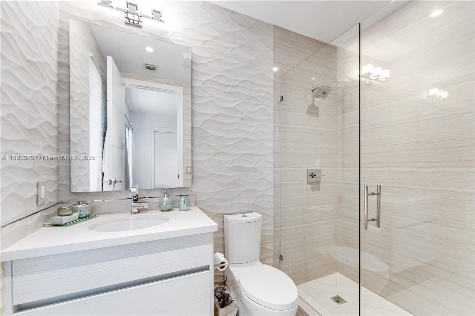 259 Shore Ct, Lauderdale By The Sea FL 33308