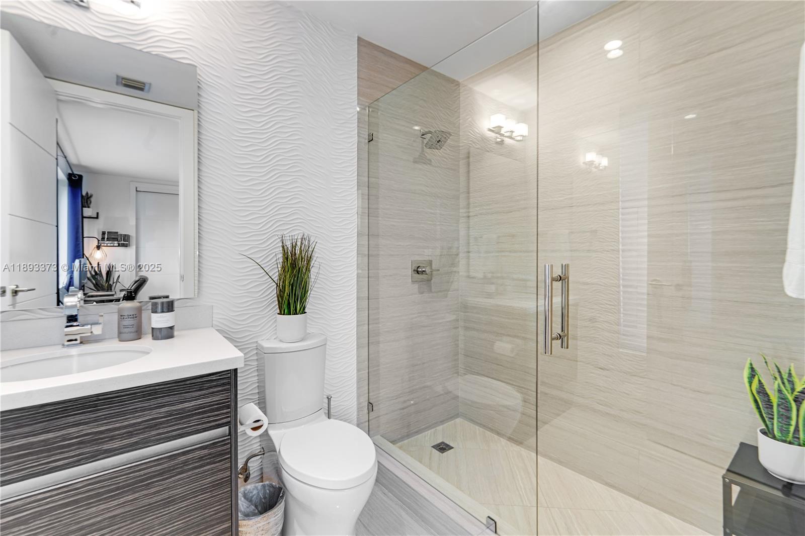 259 Shore Ct, Lauderdale By The Sea FL 33308