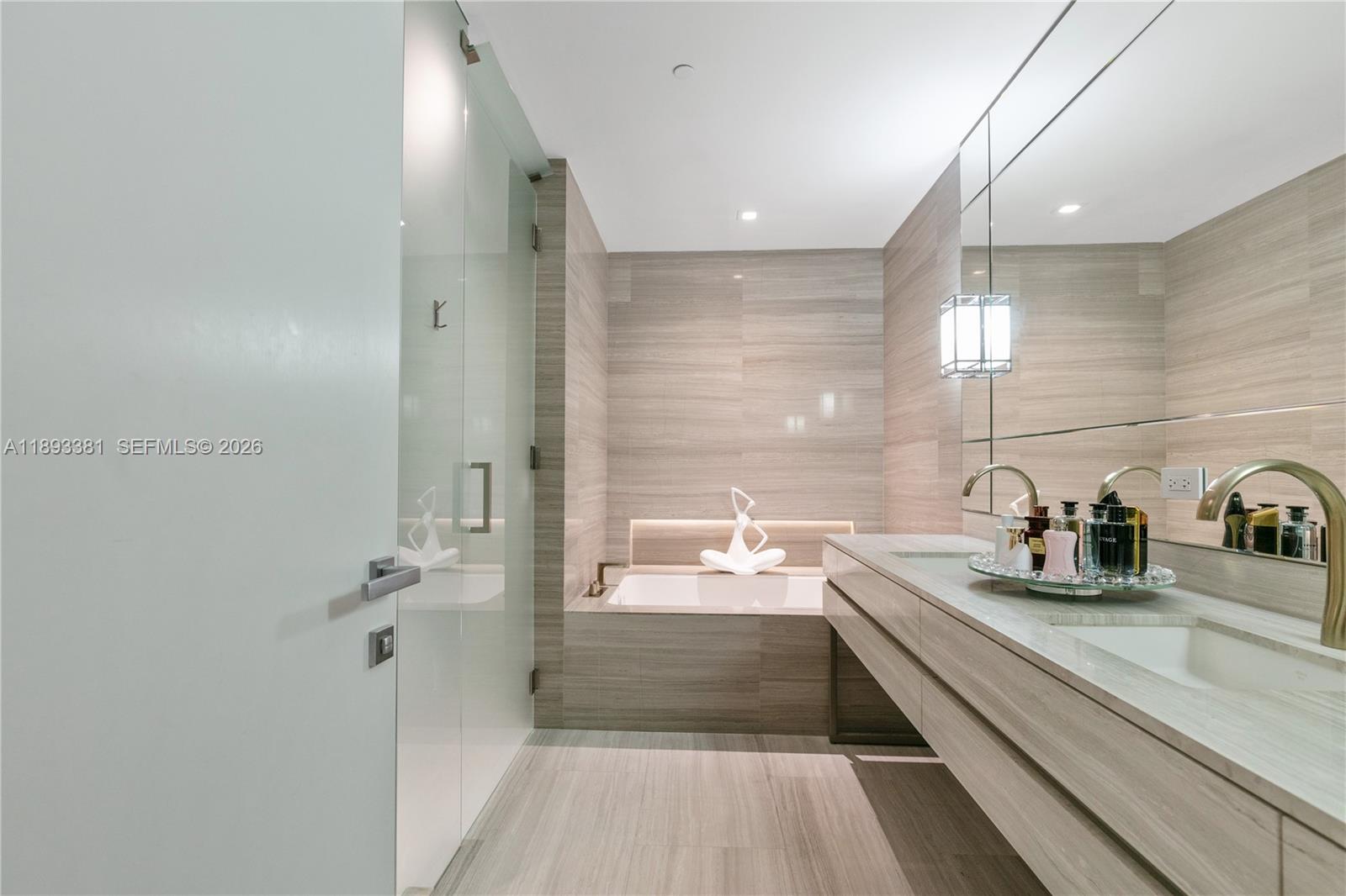 18975 Collins Ave #3402, Sunny Isles Beach FL 33160