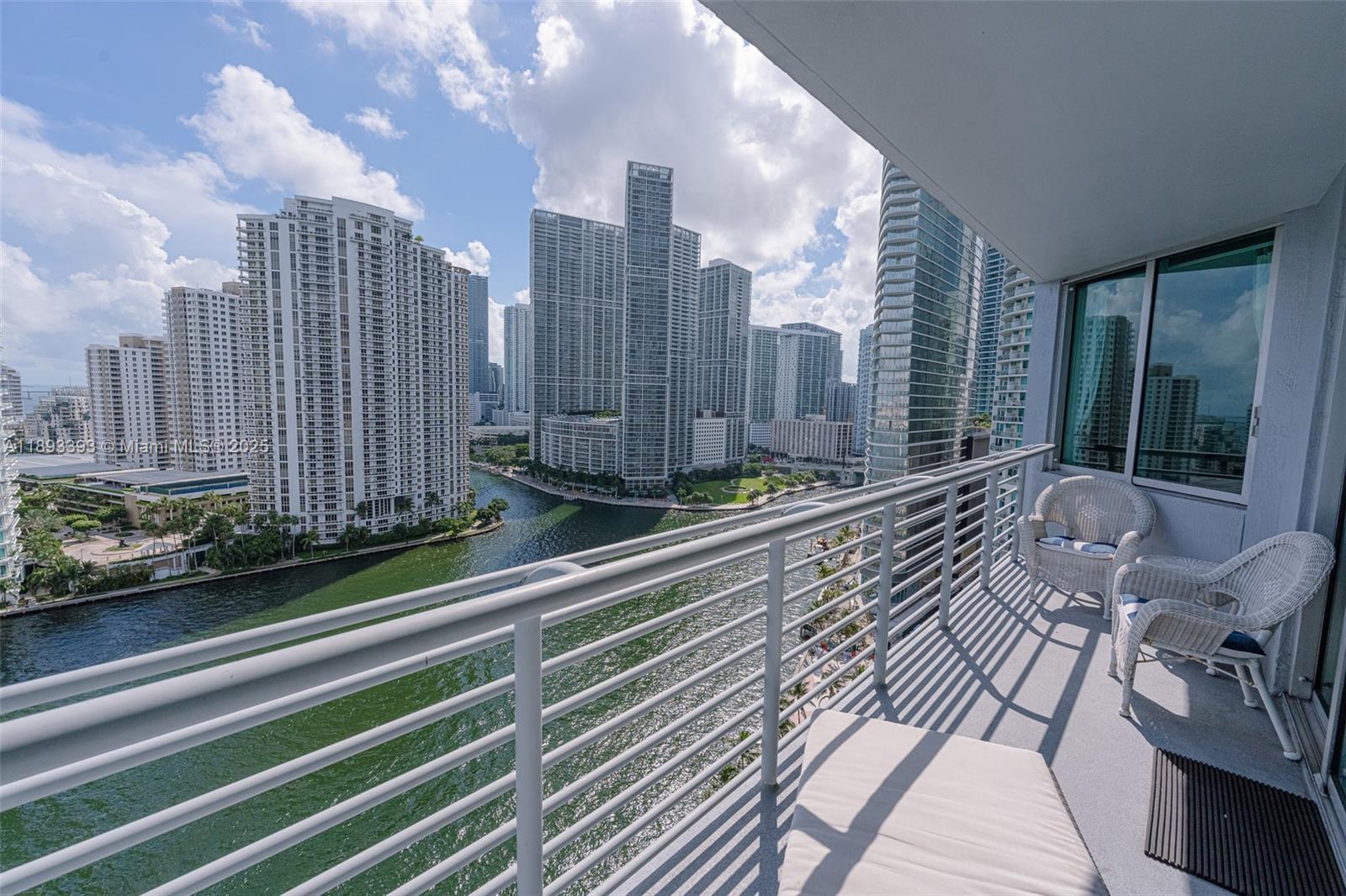 325 S Biscayne Blvd #2119, Miami FL 33131