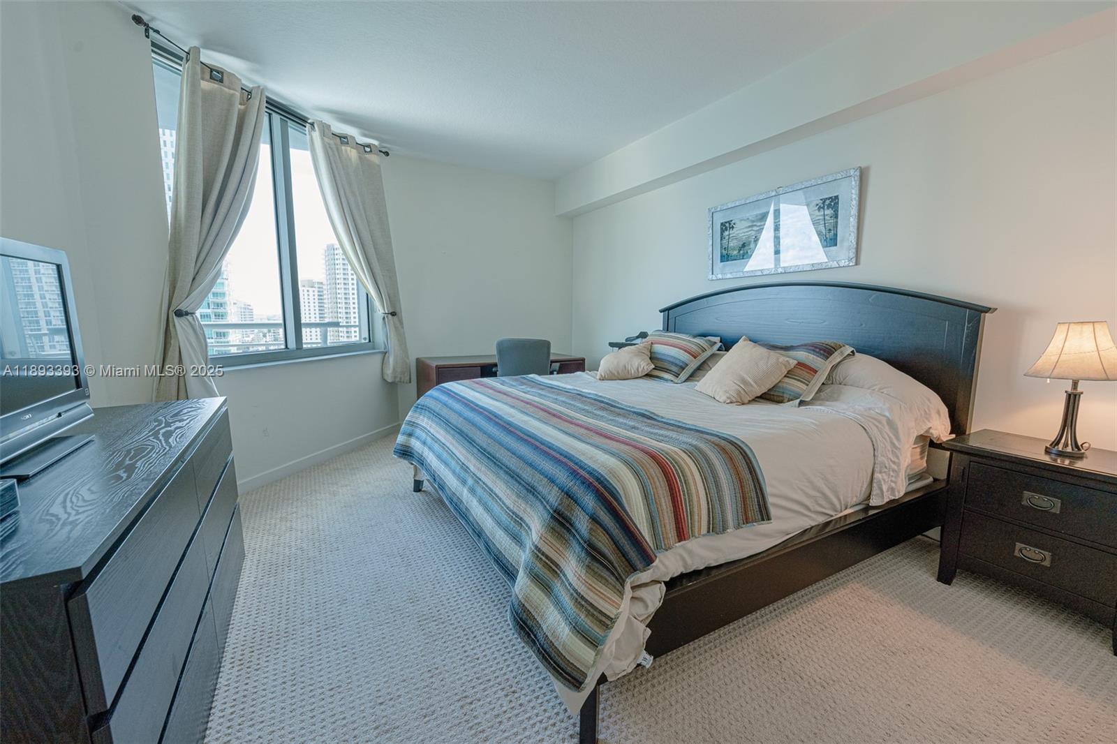 325 S Biscayne Blvd #2119, Miami FL 33131
