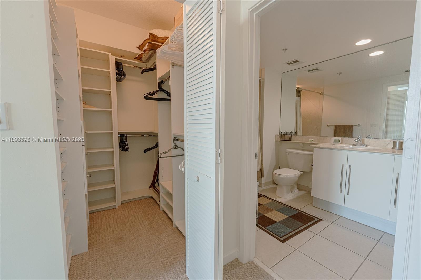 325 S Biscayne Blvd #2119, Miami FL 33131