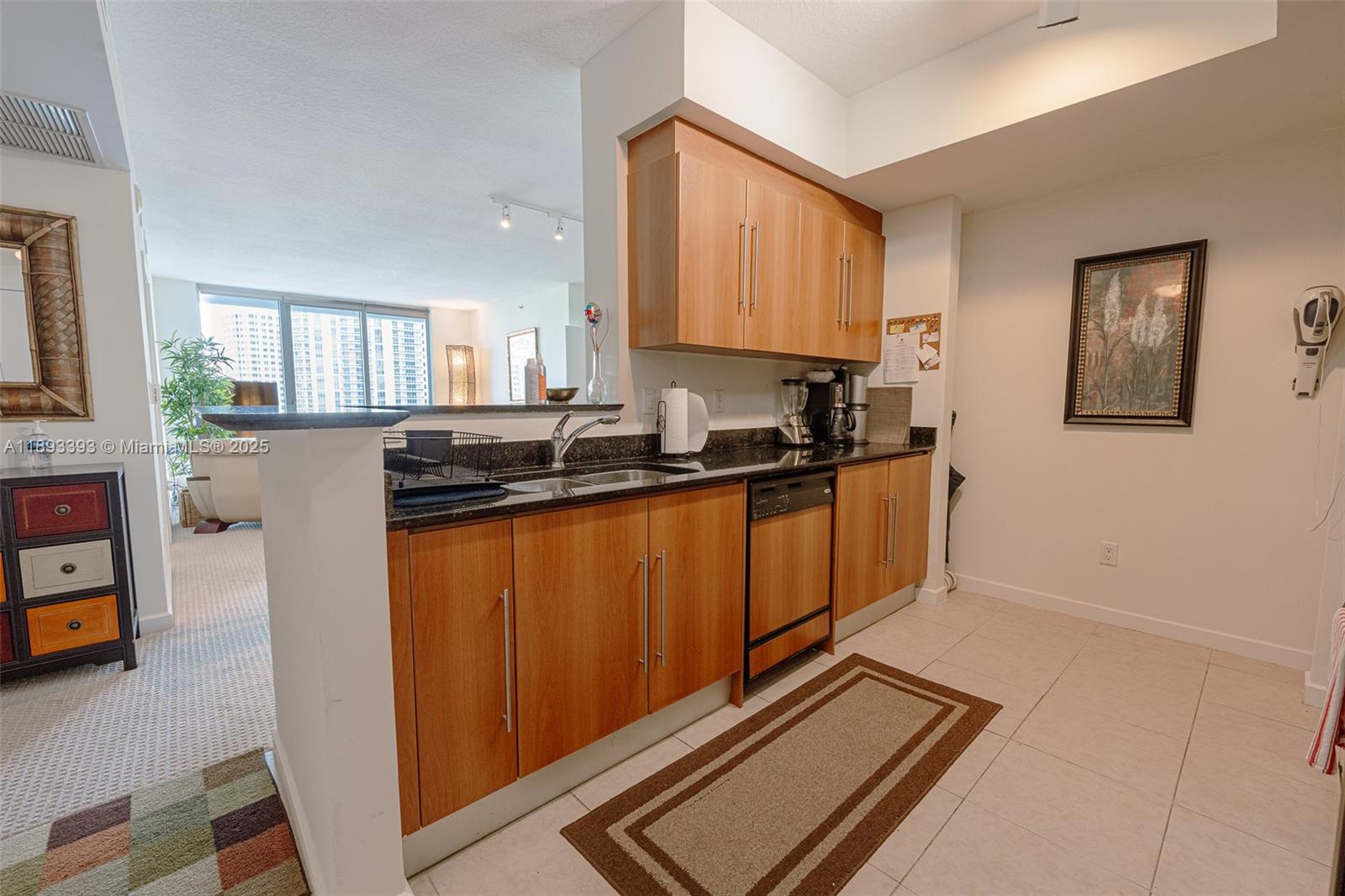 325 S Biscayne Blvd #2119, Miami FL 33131