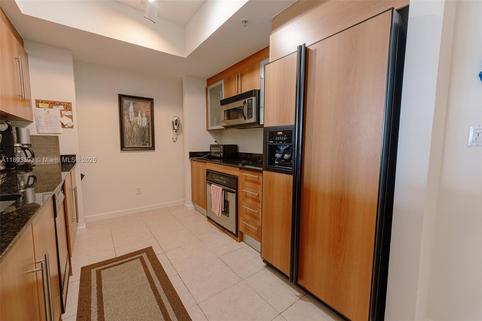 325 S Biscayne Blvd #2119, Miami FL 33131