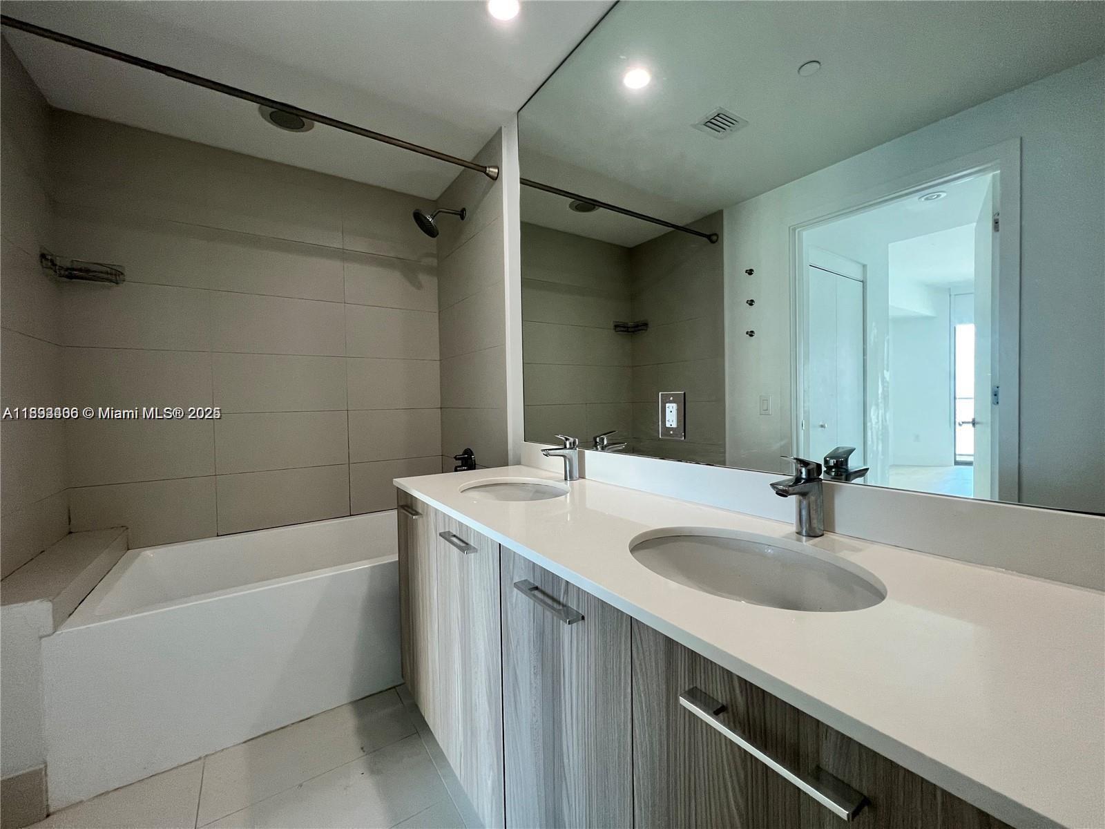 501 NE 31st St #707, Miami FL 33137