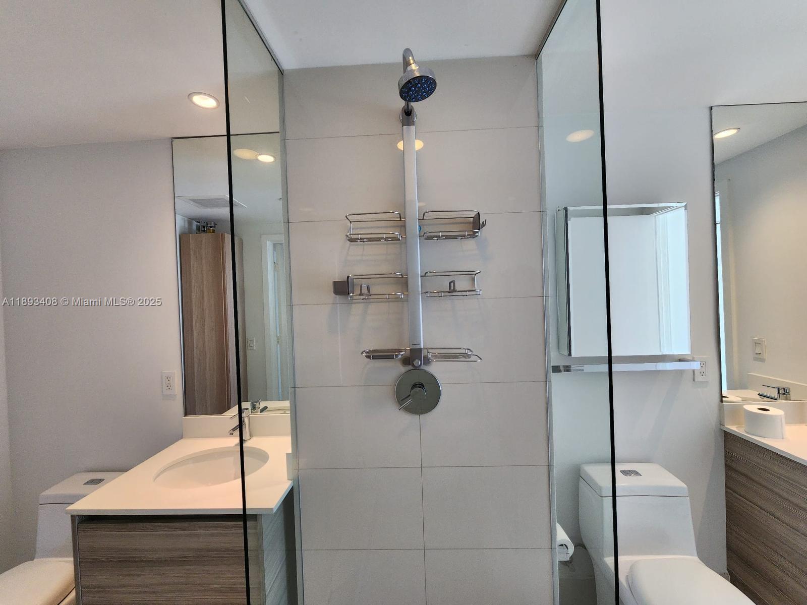121 NE 34th St #1905, Miami FL 33137