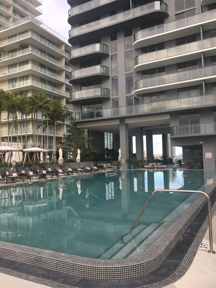 121 NE 34th St #1905, Miami FL 33137