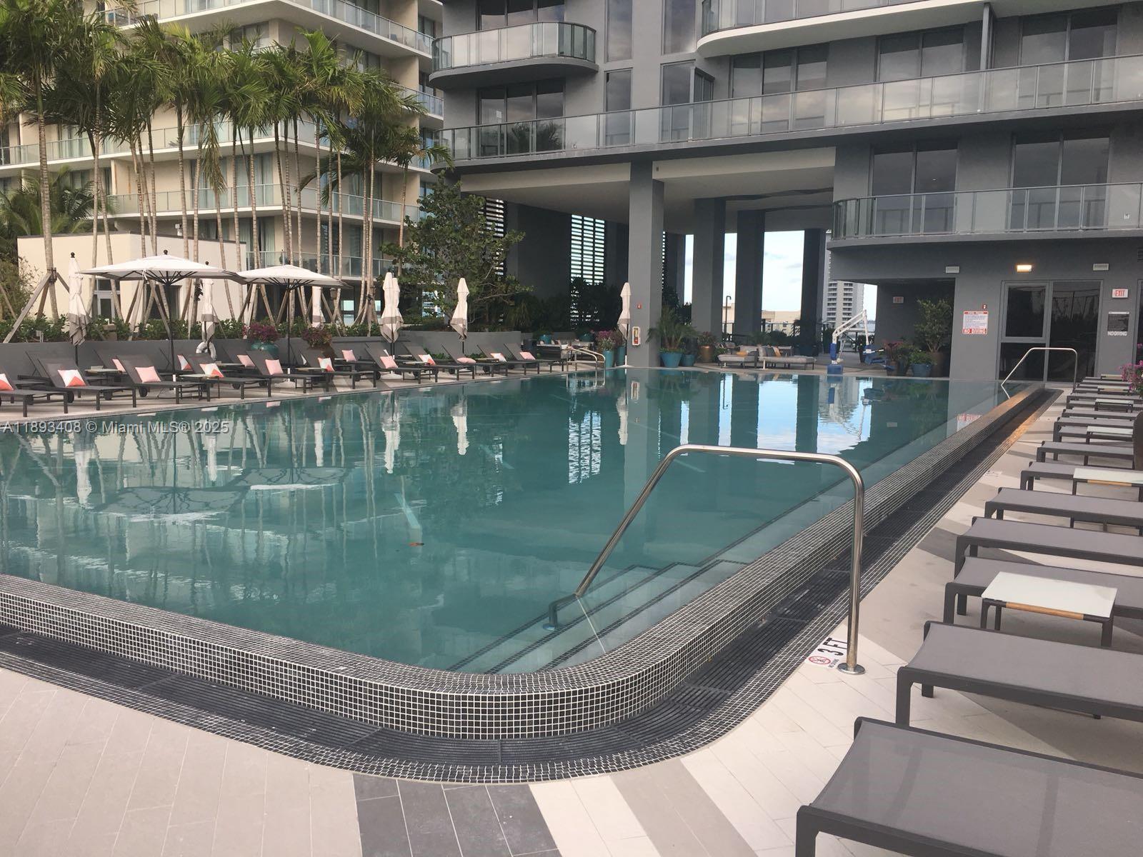 121 NE 34th St #1905, Miami FL 33137