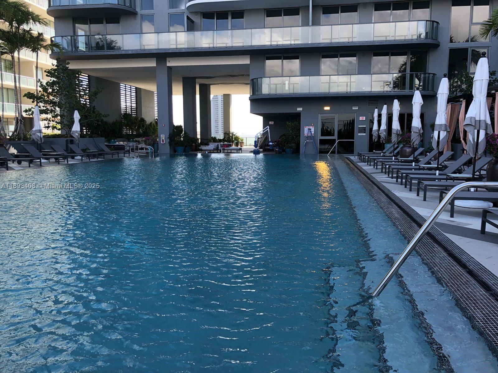 121 NE 34th St #1905, Miami FL 33137